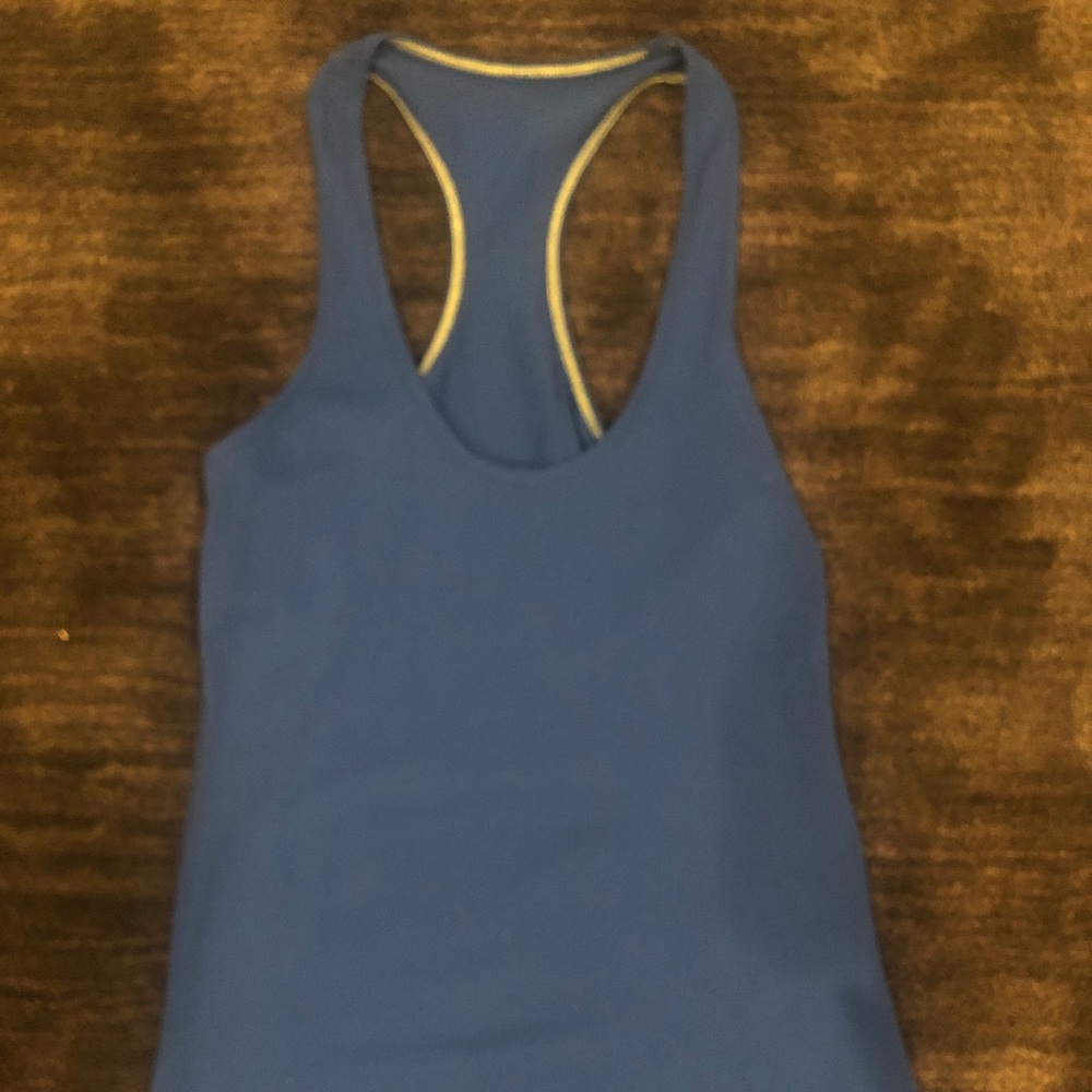 Lululemon tank